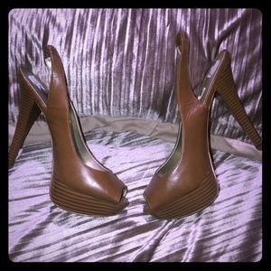 City Streets peep toe platform 8.5